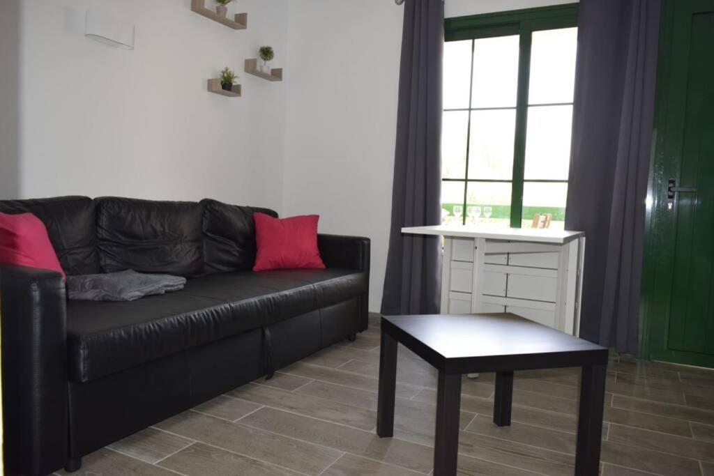 Appartement Bouganville Rez-De-Chaussee Wifi Costa De Antigua Exteriör bild