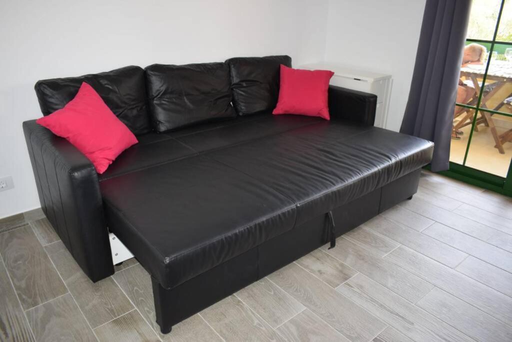 Appartement Bouganville Rez-De-Chaussee Wifi Costa De Antigua Exteriör bild